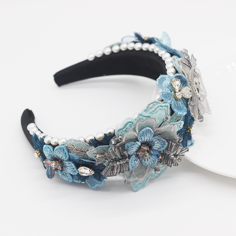 Baroque Sponge Exaggerated Pearl Lace Petal Diamond Crystal Geometry Ladies Prom - Image 3