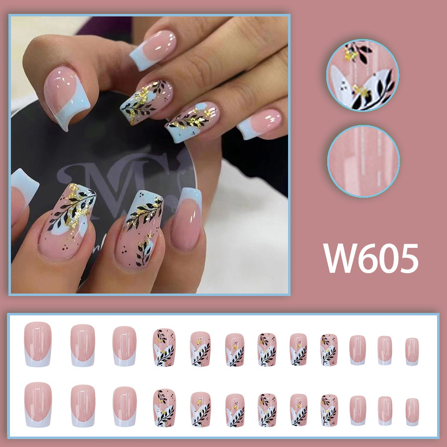 Style Mid-length Gold Glitter Leaves Manicure