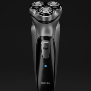 BlackStone three-blade razor