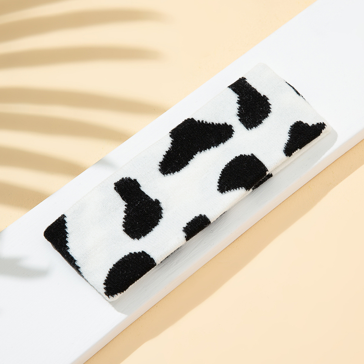 Elastic And Sweat-absorbing Panda Cows Pattern Sports Knitted Hair Band - Image 5