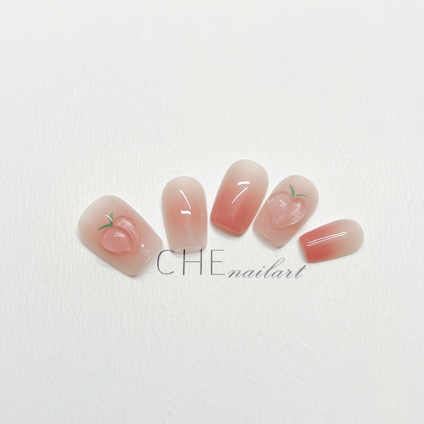 Hand-worn Nail Short Ladder Manicure