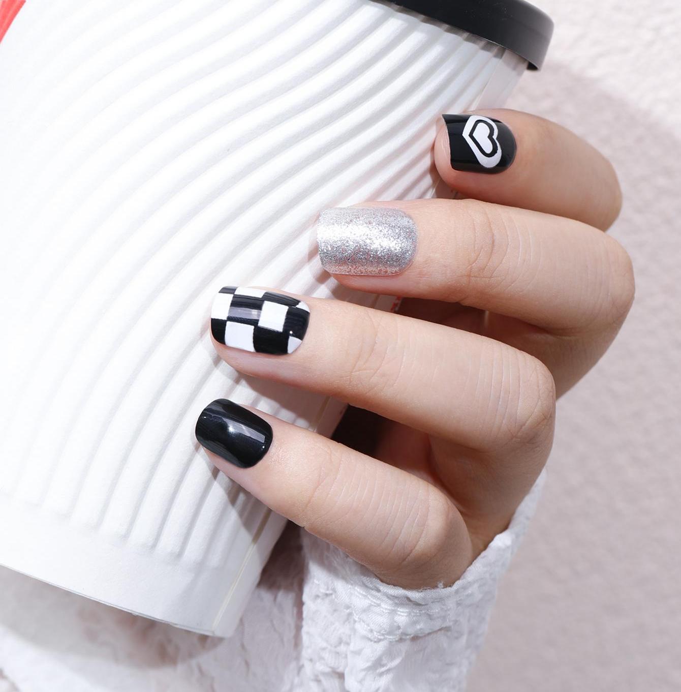 Nail Beauty New Hand-painted Fake Nail Tip Tulip Patch - Image 27