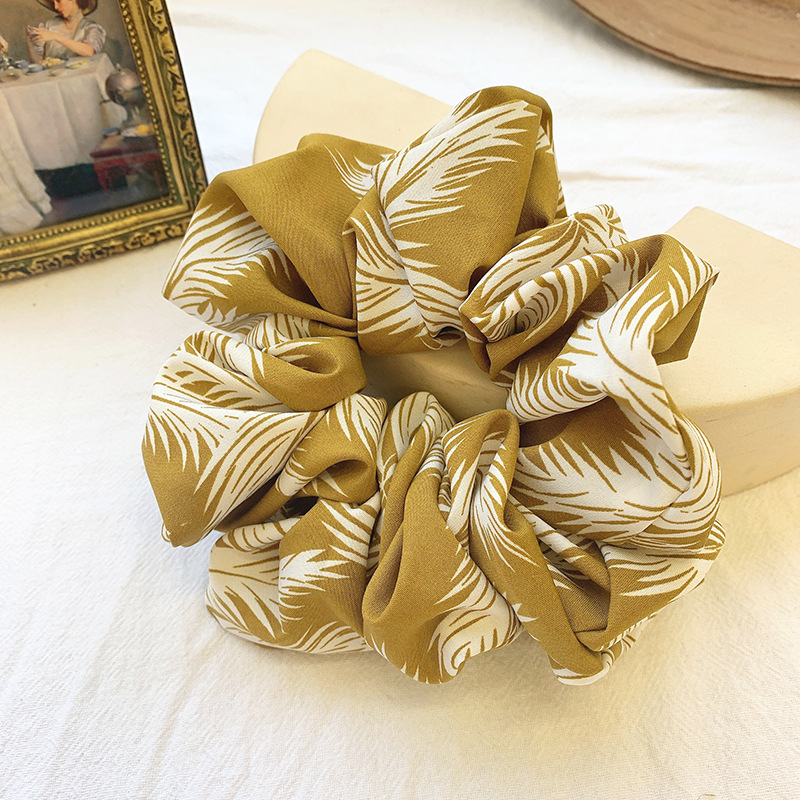 Women's Retro Minority Floral Hair Rope - Image 10