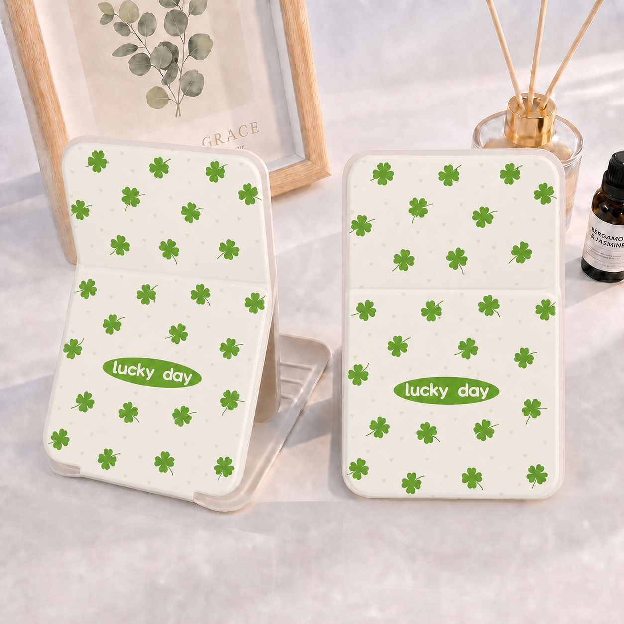 Lucky Clover Folding Compact Mirror Portable Pocket Double Sided Magnifying Makeup Mirror Travel Cosmetic Mirror Girls Gift Multiple Patterns Custom - Image 2