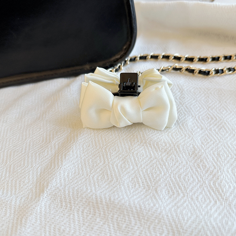 Womens Bow-Tie Small Hair Clip - Image 3