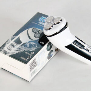 Three-head floating shaver
