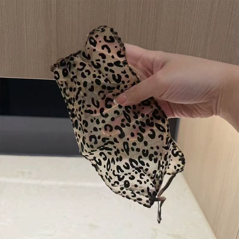 Women's Summer Lightweight Lace Leopard-Print Polyester Mask - Image 2