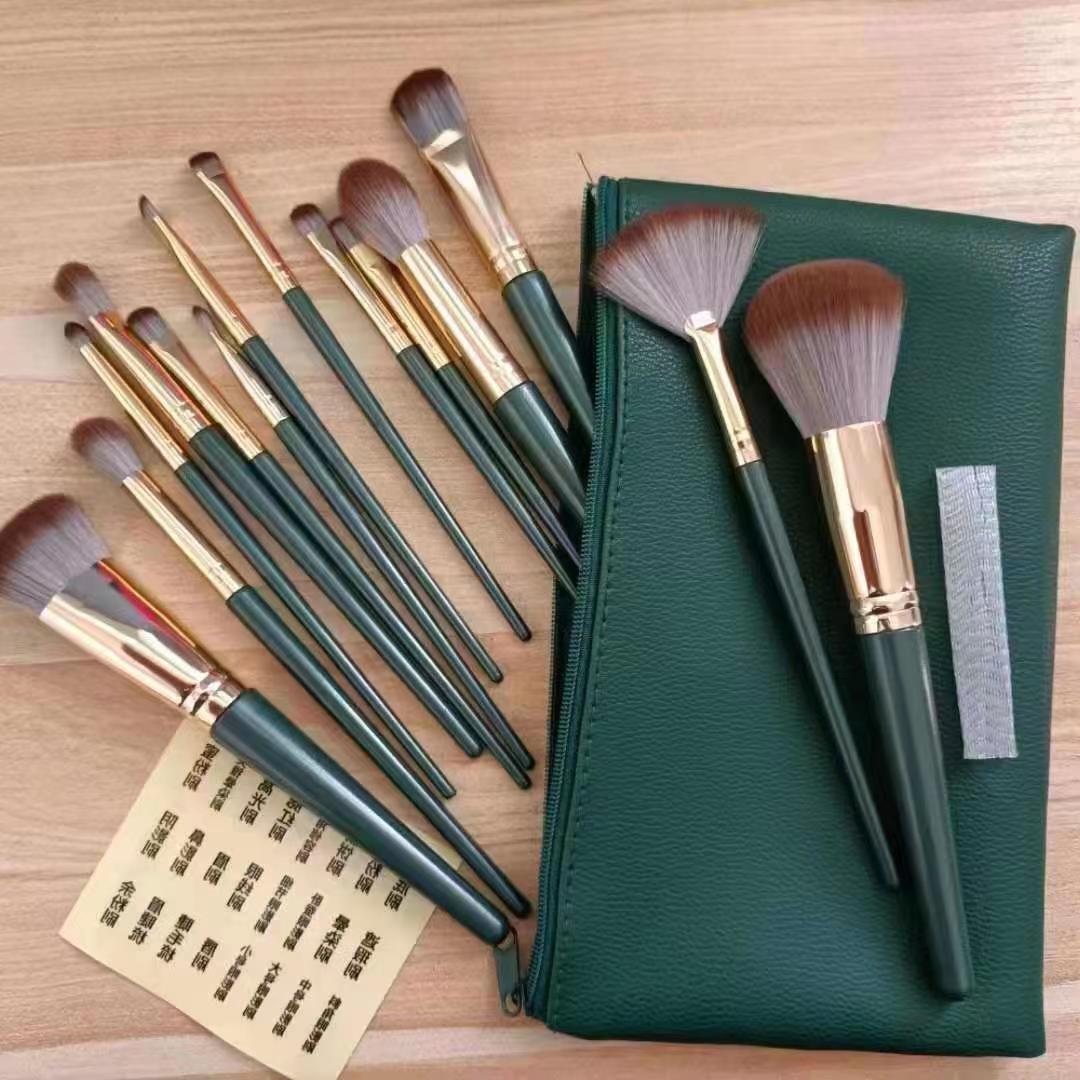 14 Green Cloud Makeup Brushes Suit Super Soft - Image 2
