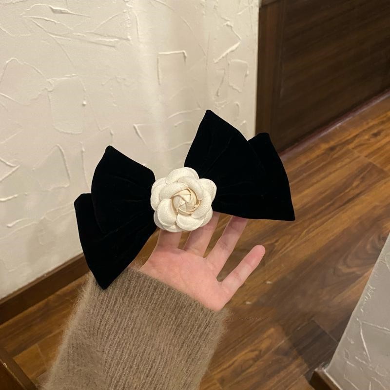 Vintage Velvet Camellia Bow Hair Clip Black - Image 2