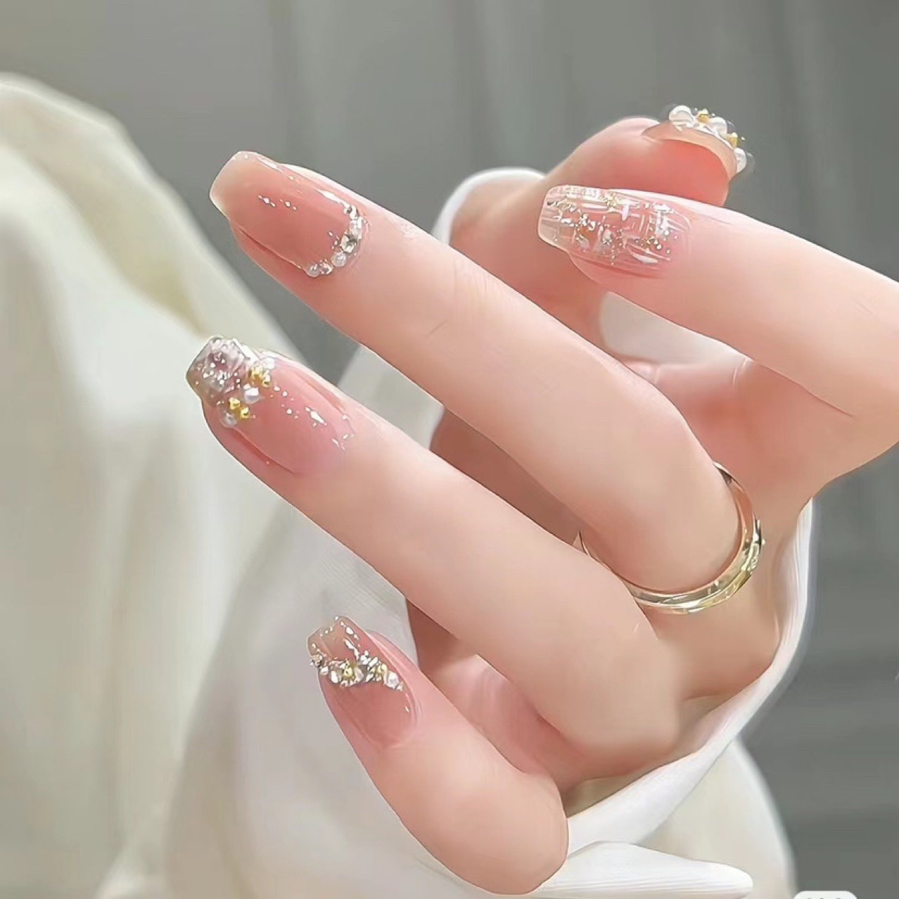 Wear Nail Milky White Gradient Crooked Peach Heart Nail Sticker - Image 14