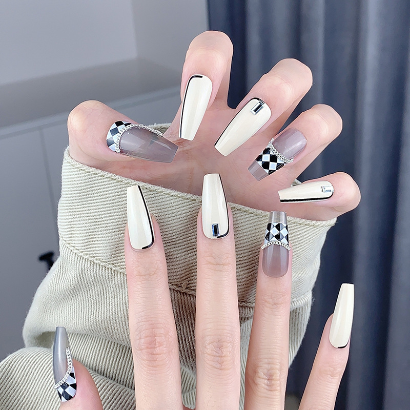 Nail Beauty New Hand-painted Fake Nail Tip Tulip Patch - Image 3