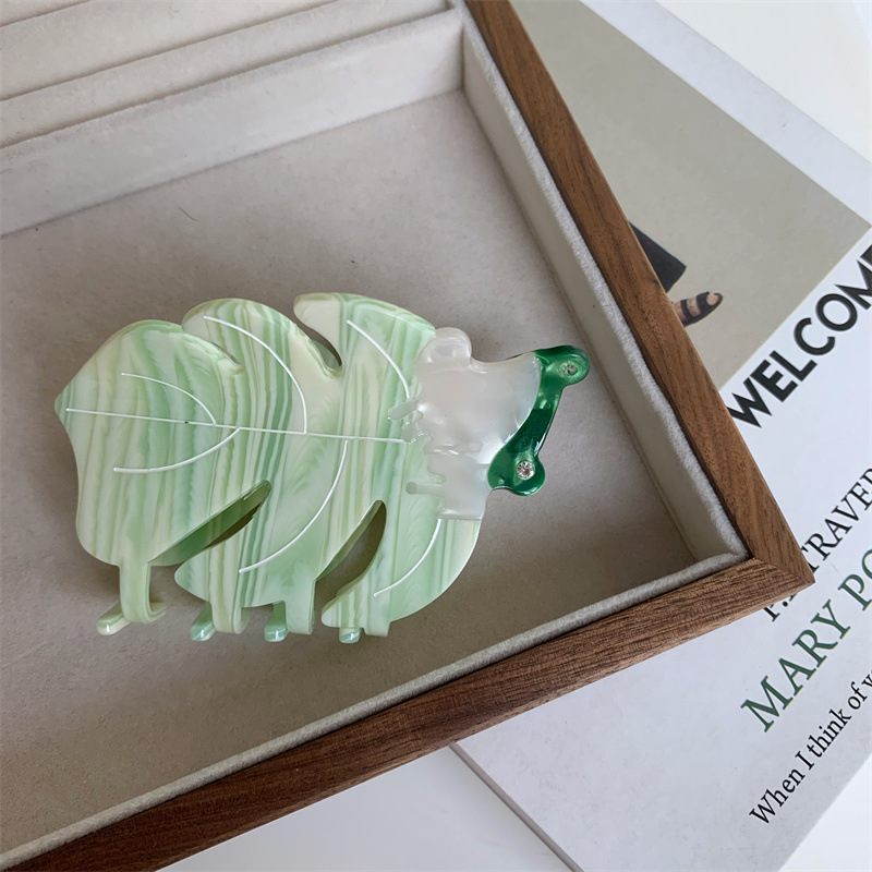 Frog Grip Color Matching Hair Claw Shark Clip Hair Accessories - Image 4