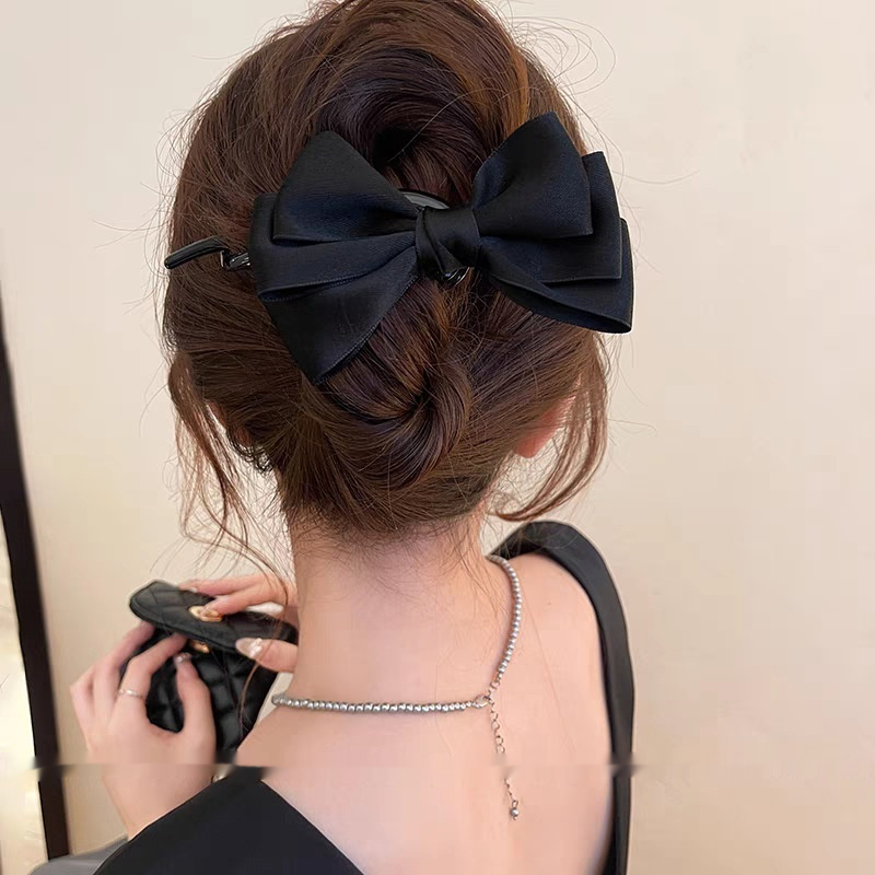 Hair Clip For The Back Of The Head A Subtly Luxurious - Image 5