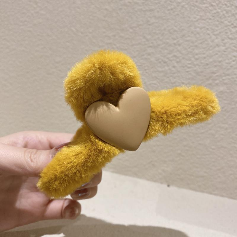 Korea Dongdaemun Love Plush Autumn Winter Grab Clip - Image 2